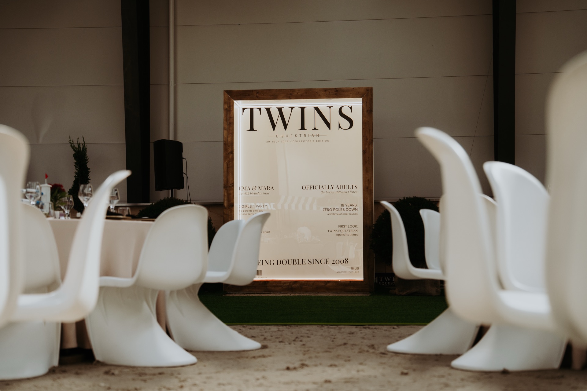 Lightbox logo TWINS Equestrian